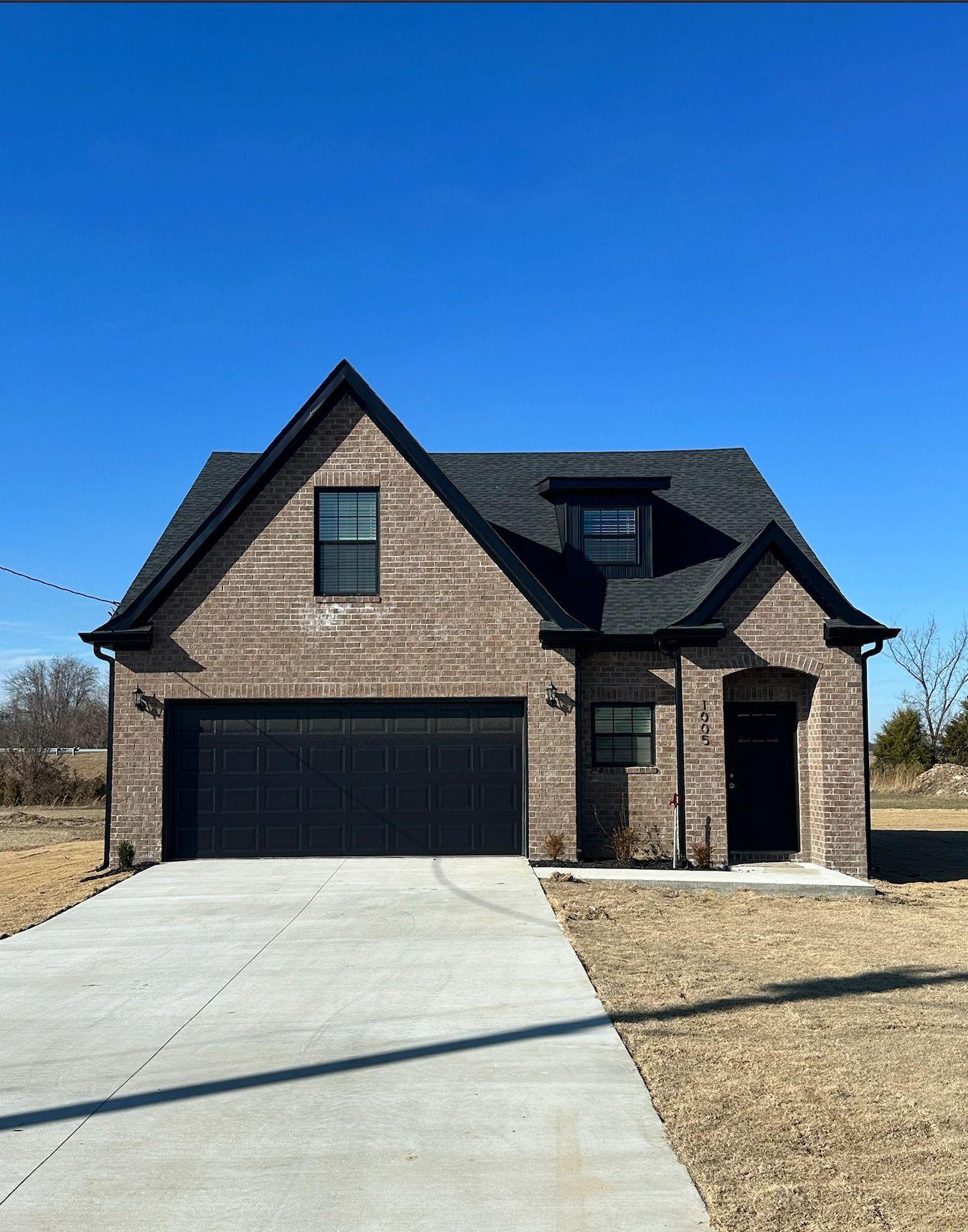 1005 Crowne Loop, Newbern, TN 38059 photo 1