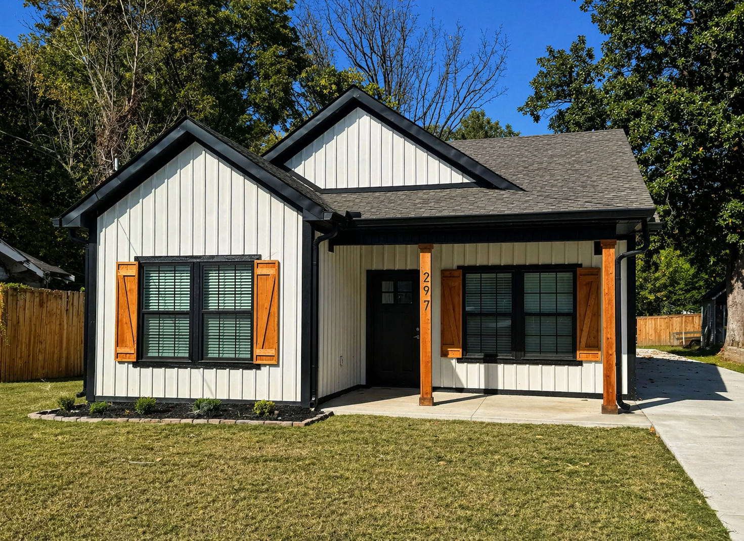 297 W Deaderick St, Jackson, TN 38301 photo 1
