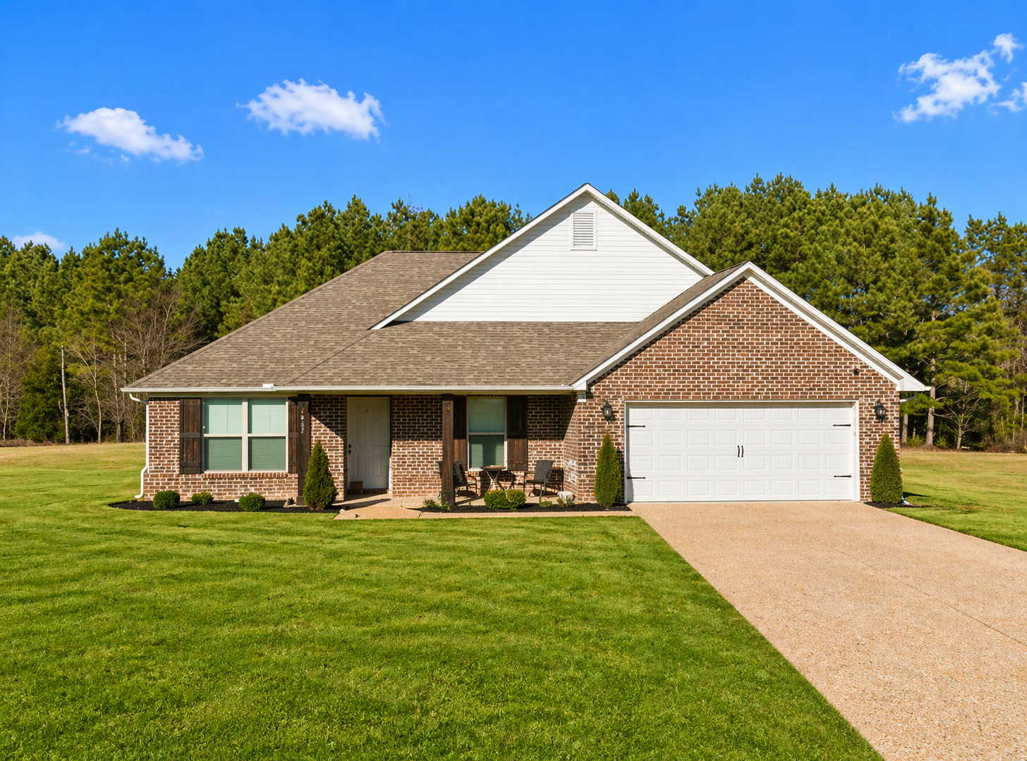 4899 Clover Run Dr, Humboldt, TN 38343 photo 1